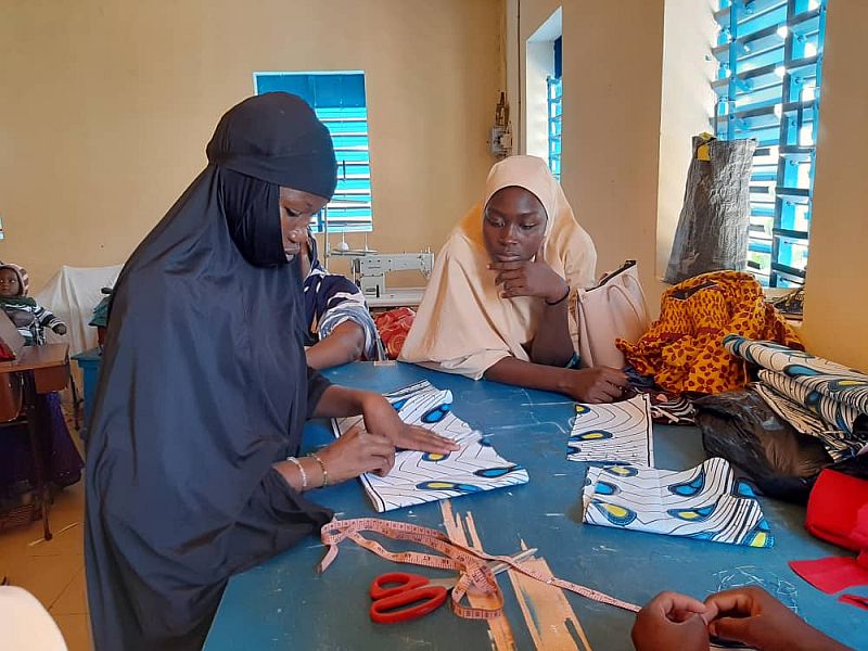 Hoffnung für Niger e. V. Ausbildung zur Schneiderin